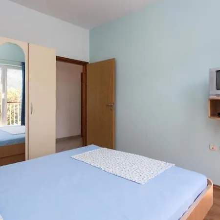Marina - One Bedroom Daire *